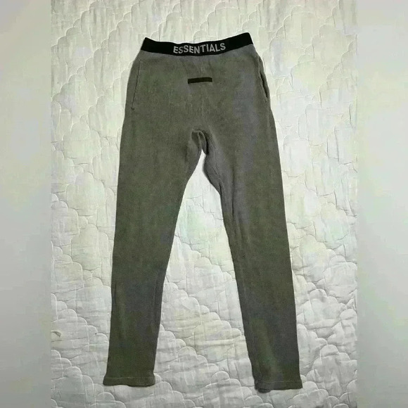FEAR OF GOD FOG ESSENTIALS GREY JERSEY  LOUNGE PANTS - MEN'S xtra SMALL - Picture 2 of 10